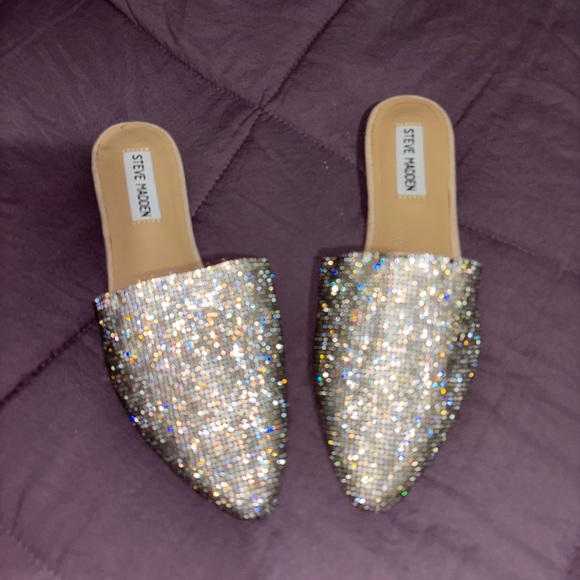 Steve Madden Traced Rhinestone Mules - Picture 6 of 7